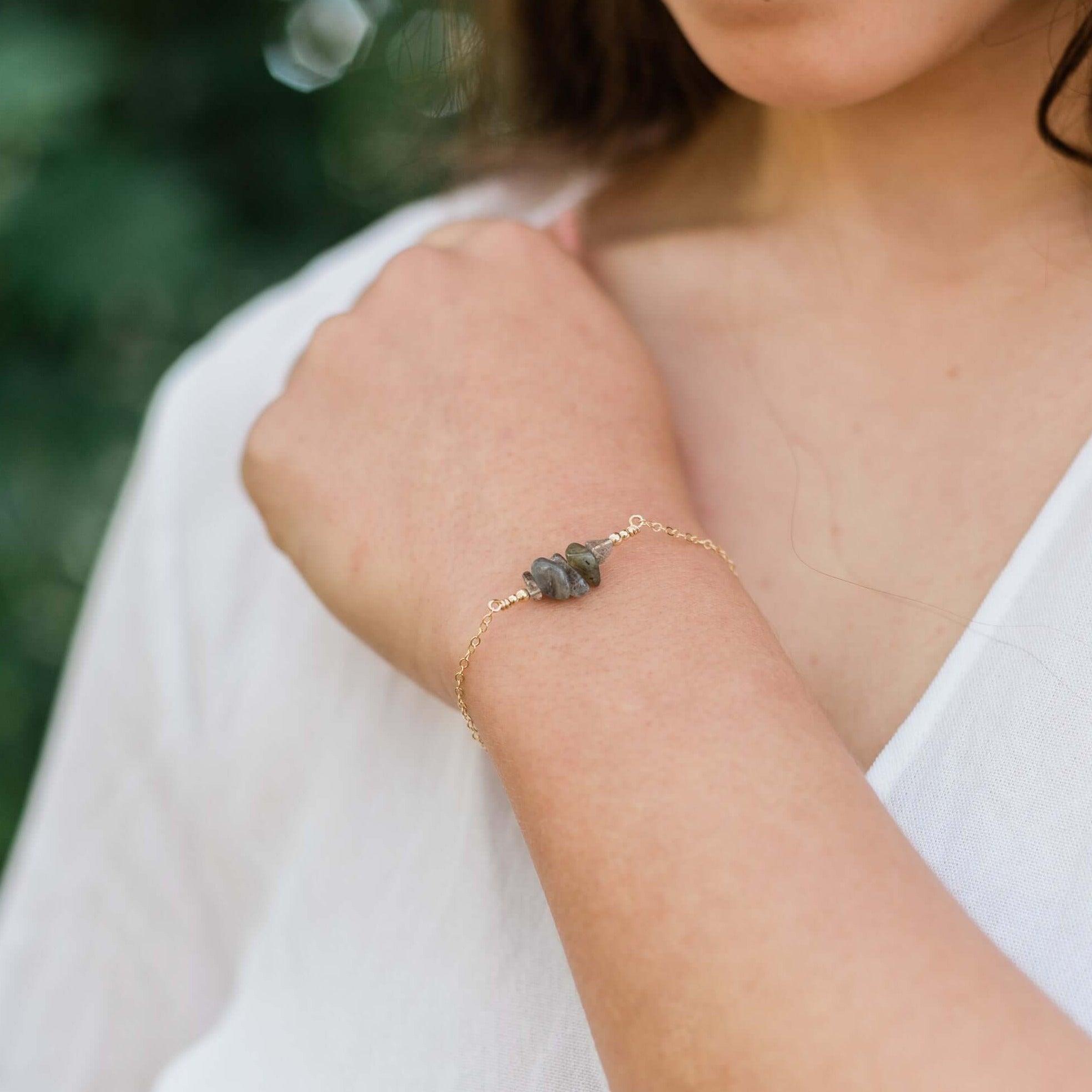 Labradorite Chip Bead Bar Bracelet - Labradorite Chip Bead Bar Bracelet - Sterling Silver - Luna Tide Handmade Crystal Jewellery
